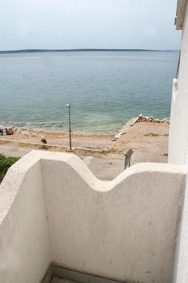 Apartments By The Sea Mandre, Pag - 4093 Kolan Exterior photo