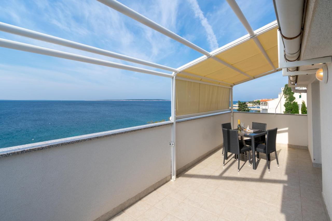 Apartments By The Sea Mandre, Pag - 4093 Kolan Exterior photo