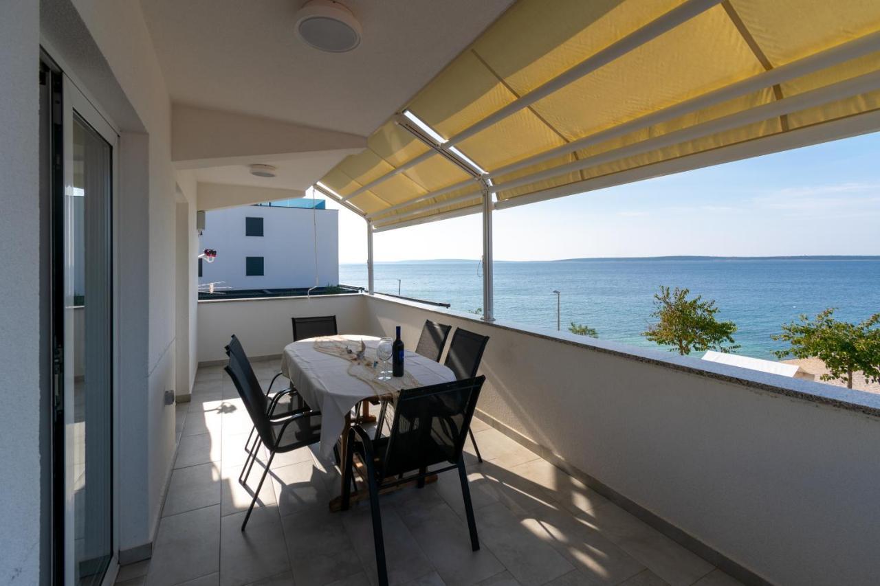 Apartments By The Sea Mandre, Pag - 4093 Kolan Exterior photo