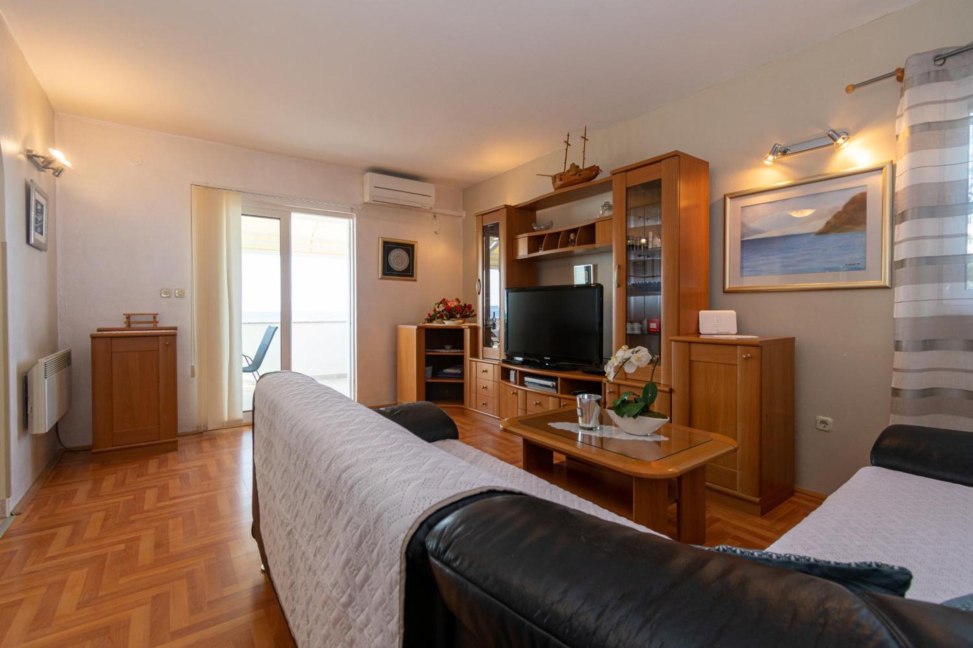 Apartments By The Sea Mandre, Pag - 4093 Kolan Room photo